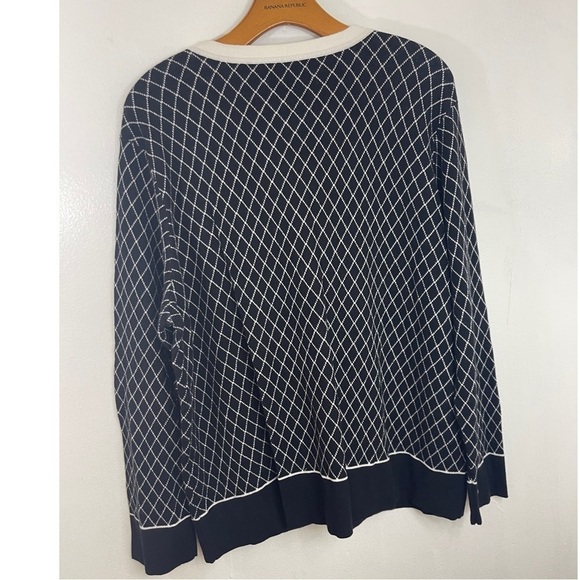 Jones New York Collection Women’s Botton Down Sweater Size: 3X - Picture 2 of 5